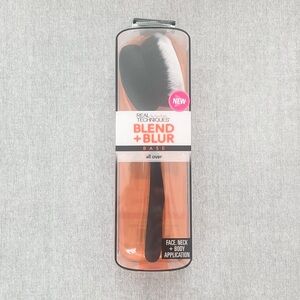 Real Techniques Blend + Blur Brush